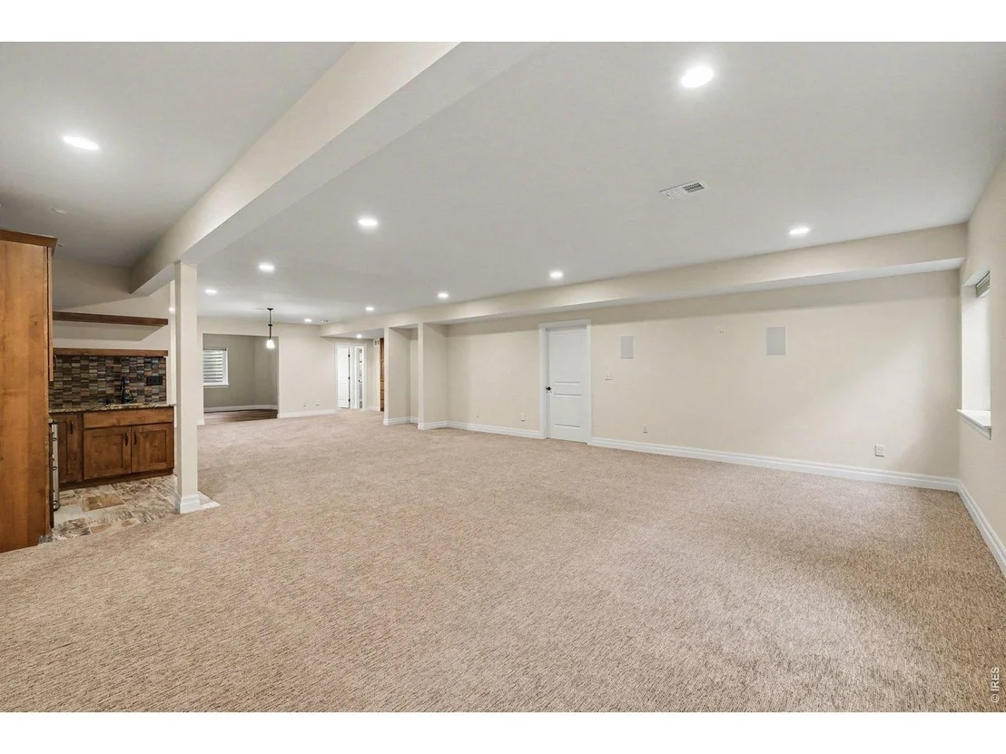 Photo of 5661 Mid Pointe Dr