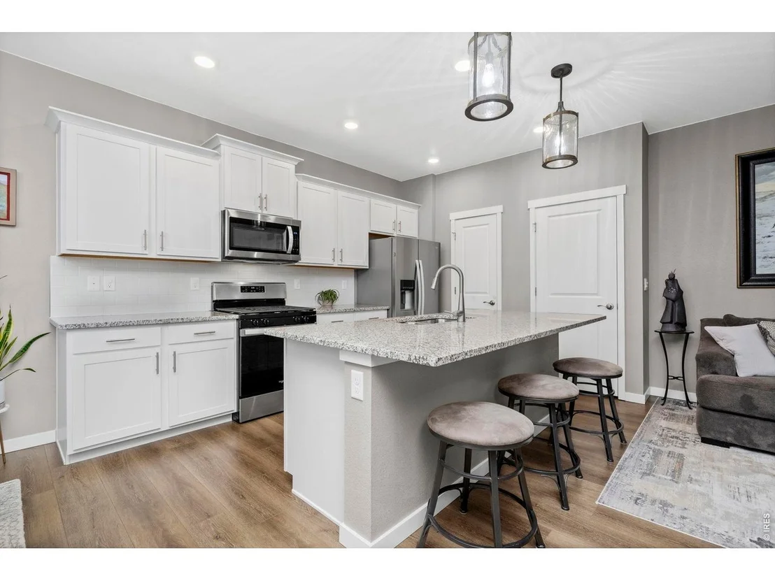 Photo of 1938 Knobby Pine Dr