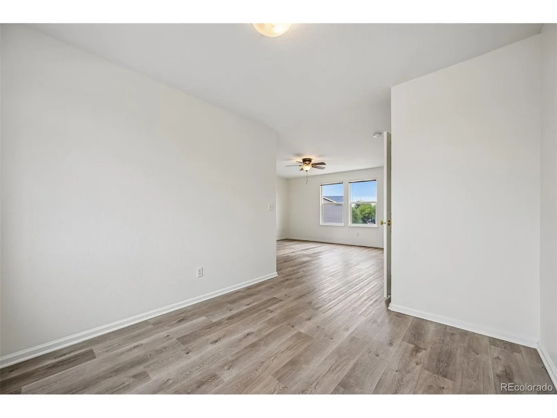 Photo of 1058 Oriole Cir