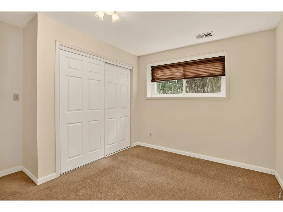 Photo of 233 Deer Cir