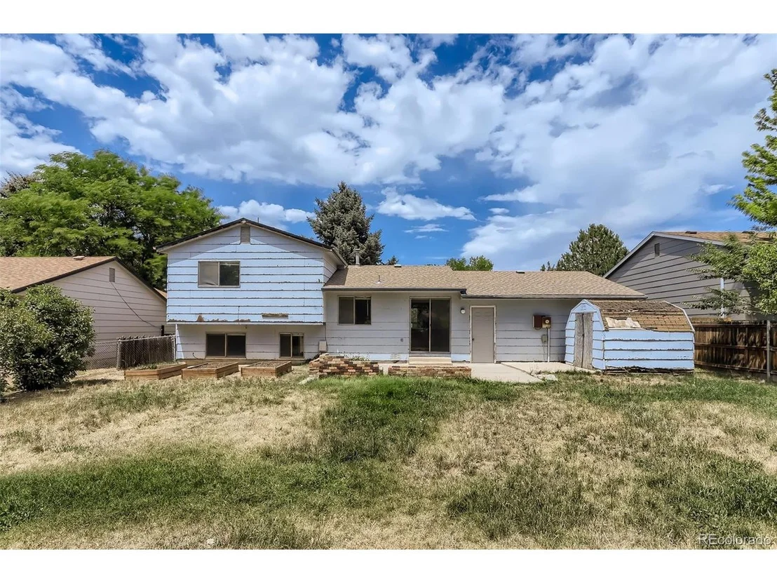 Photo of 216 Summit Cir