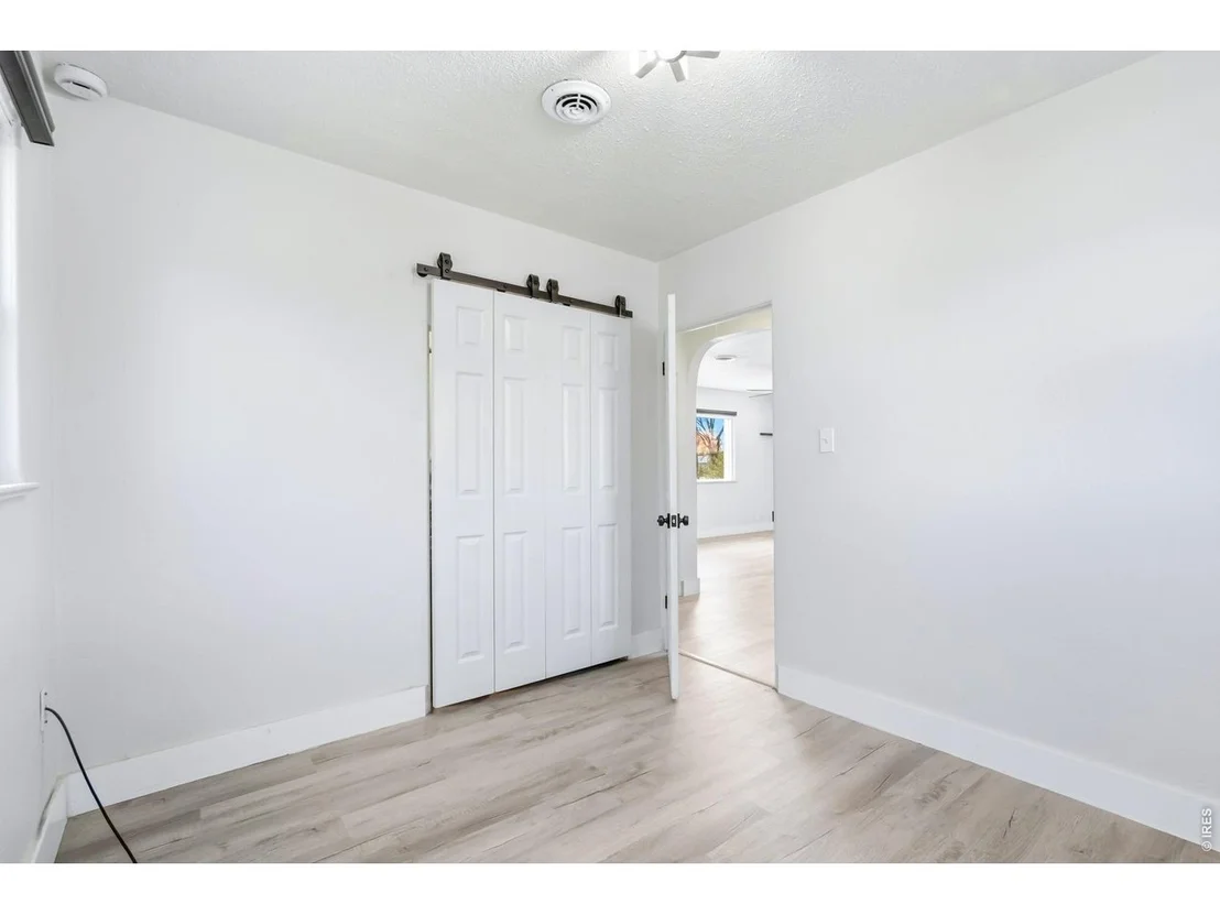 Photo of 147 E Park Ave