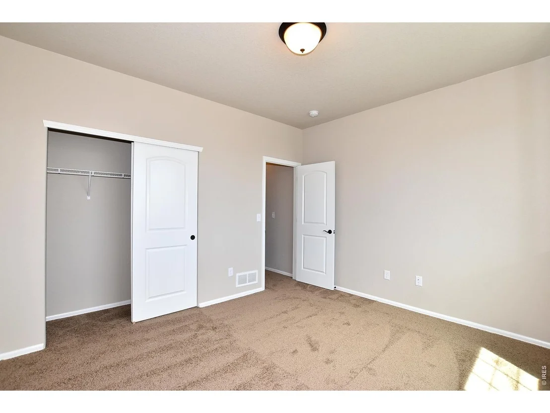 Photo of 524 86th Ave