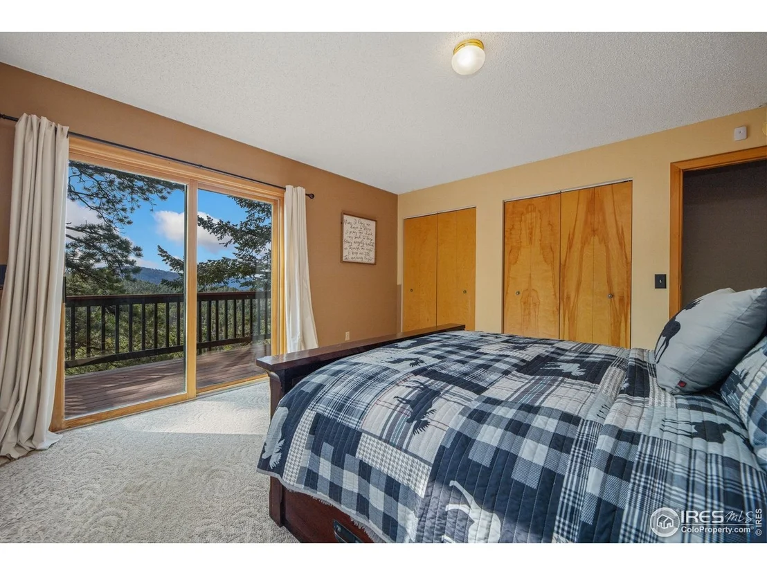 Photo of 578 Alpine Dr
