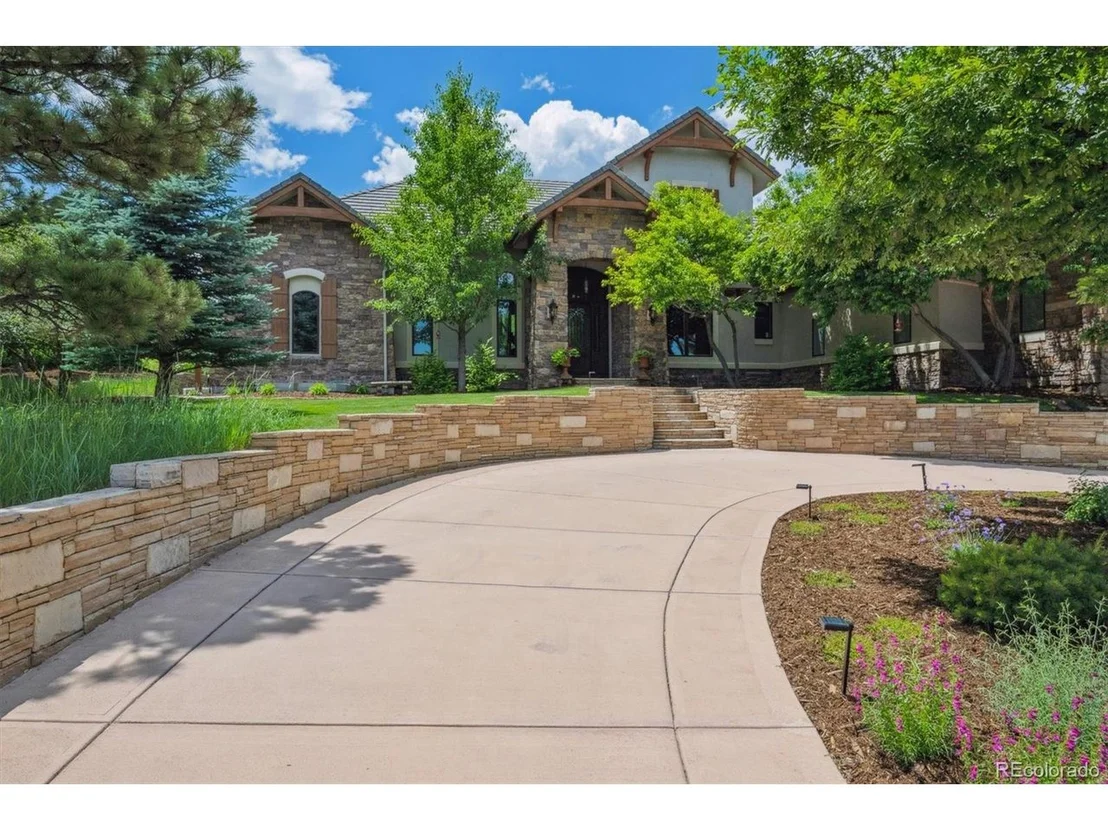 Photo of 6100 Huron Ln