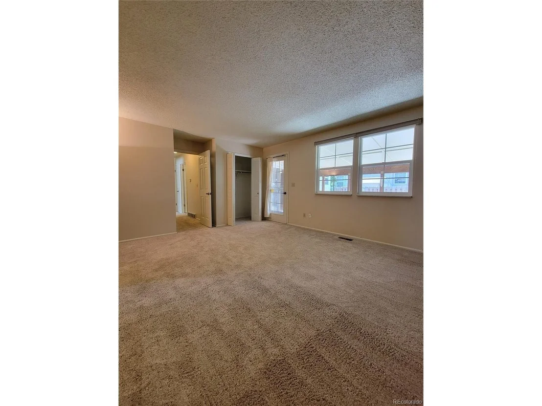 Photo of 8285 Iris Ct