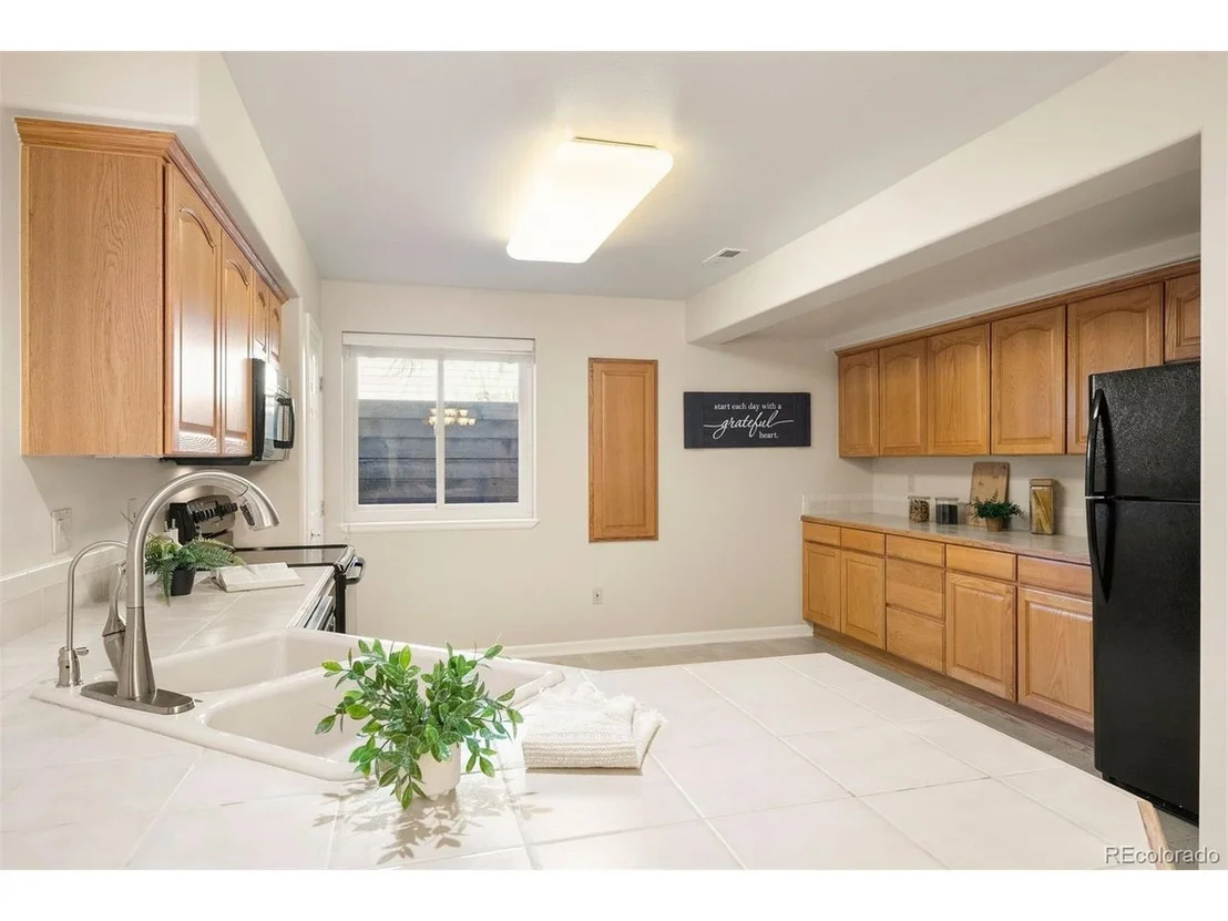 Photo of 2245 Ridgeview Way