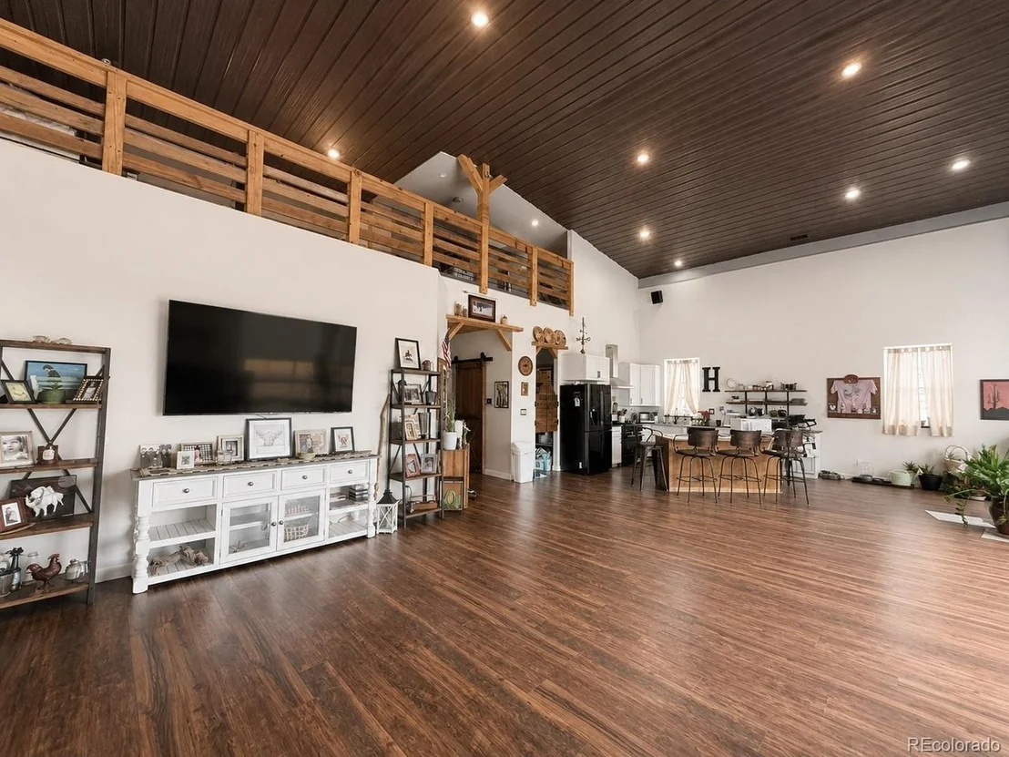 Photo of 470 Bowie Rd