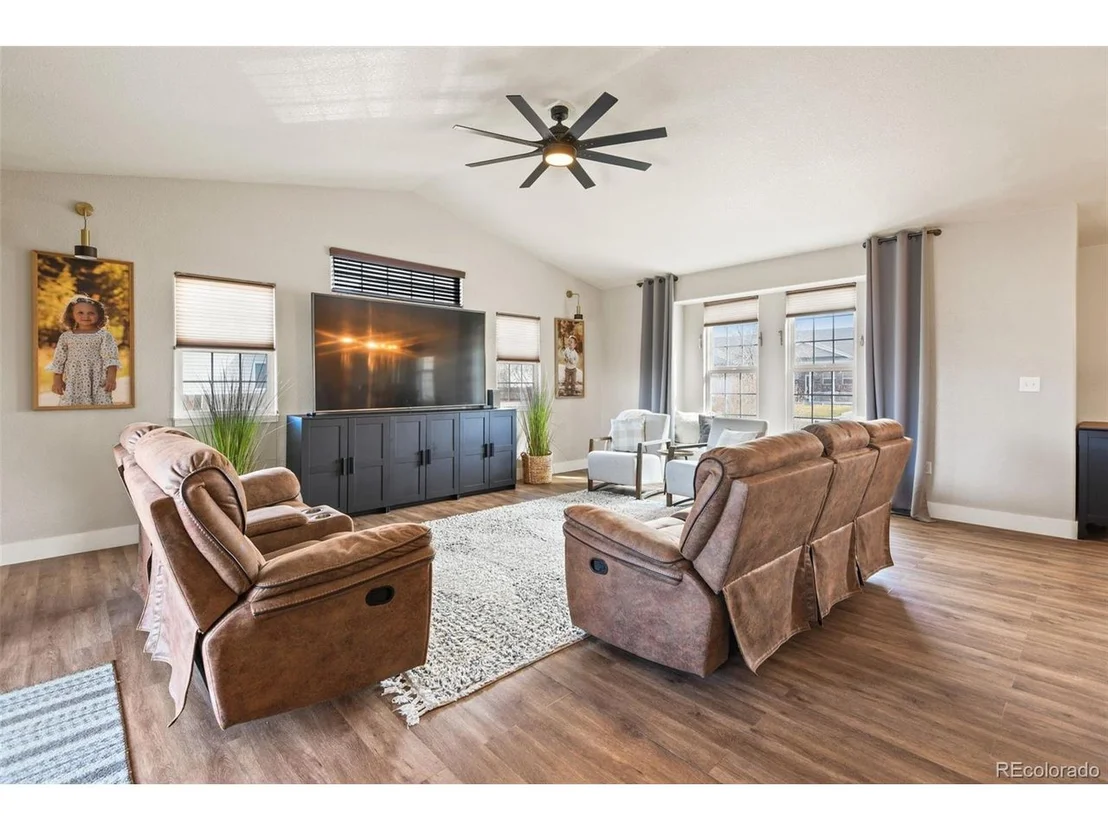 Photo of 1127 Cherrywood Dr