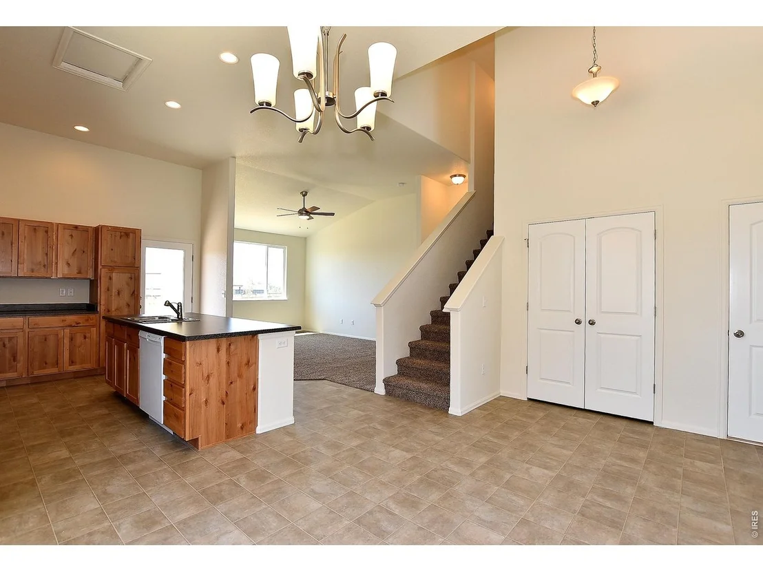 Photo of 2379 Jasmine Ln