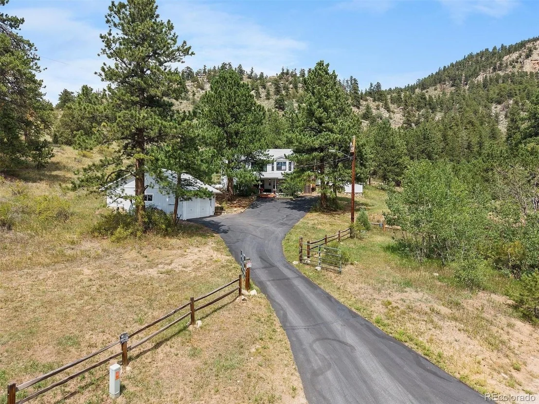 Photo of 225 Hell Canyon Rd