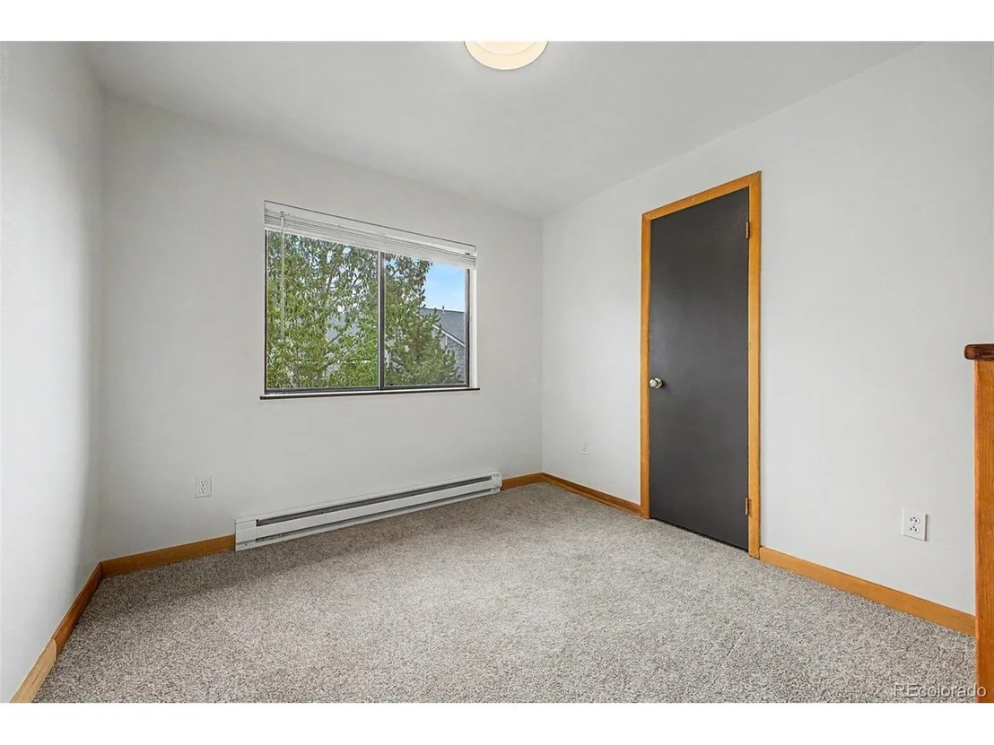 Photo of 821 Ferret Ln