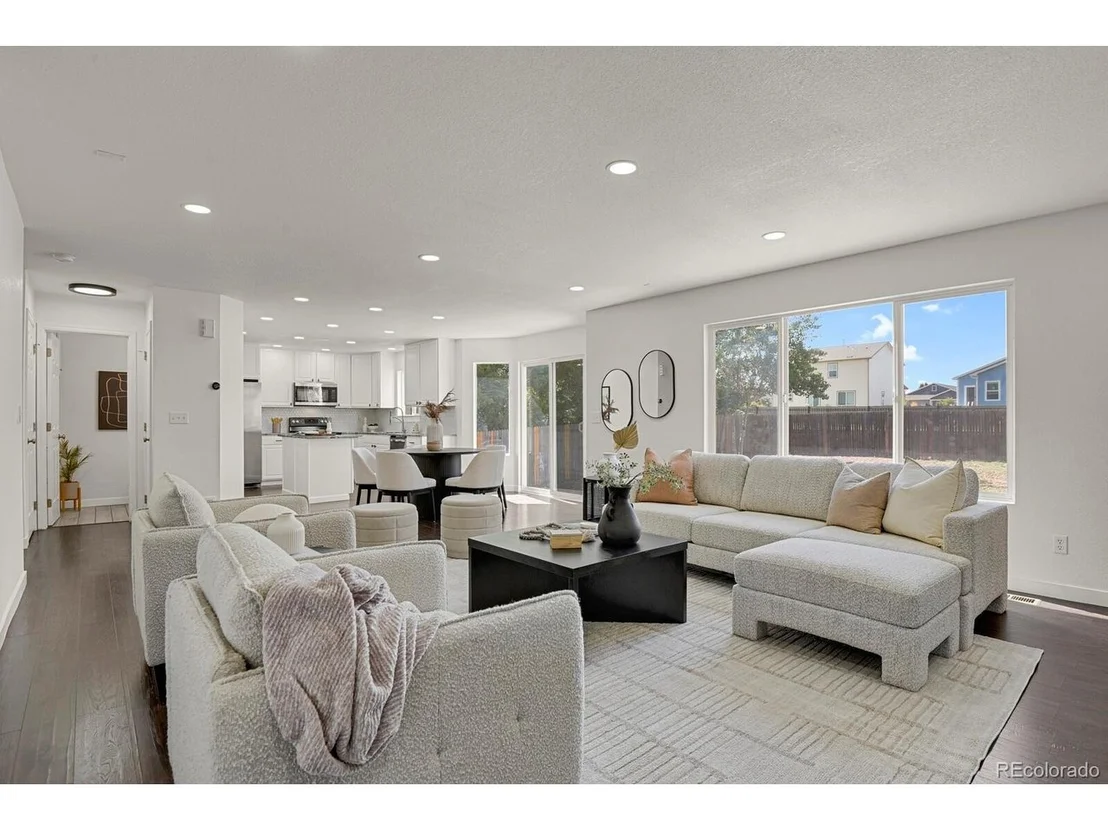 Photo of 7227 Prairie Cir
