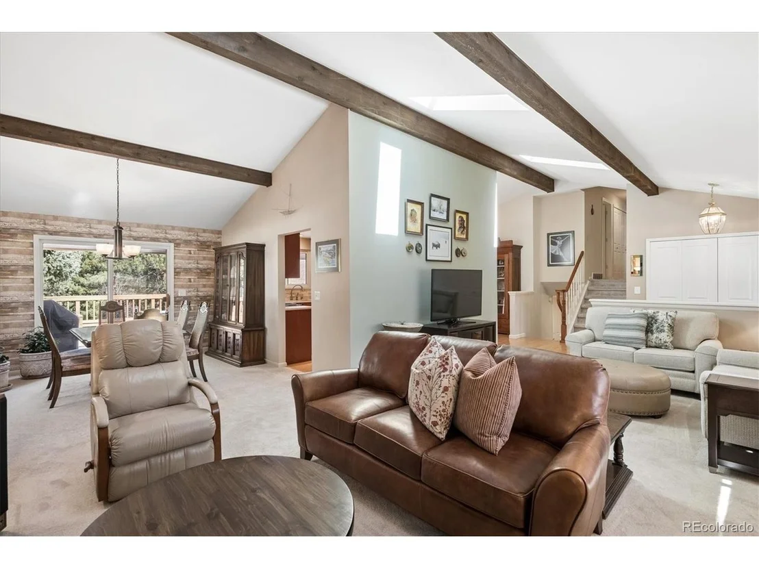 Photo of 30163 Canterbury Cir