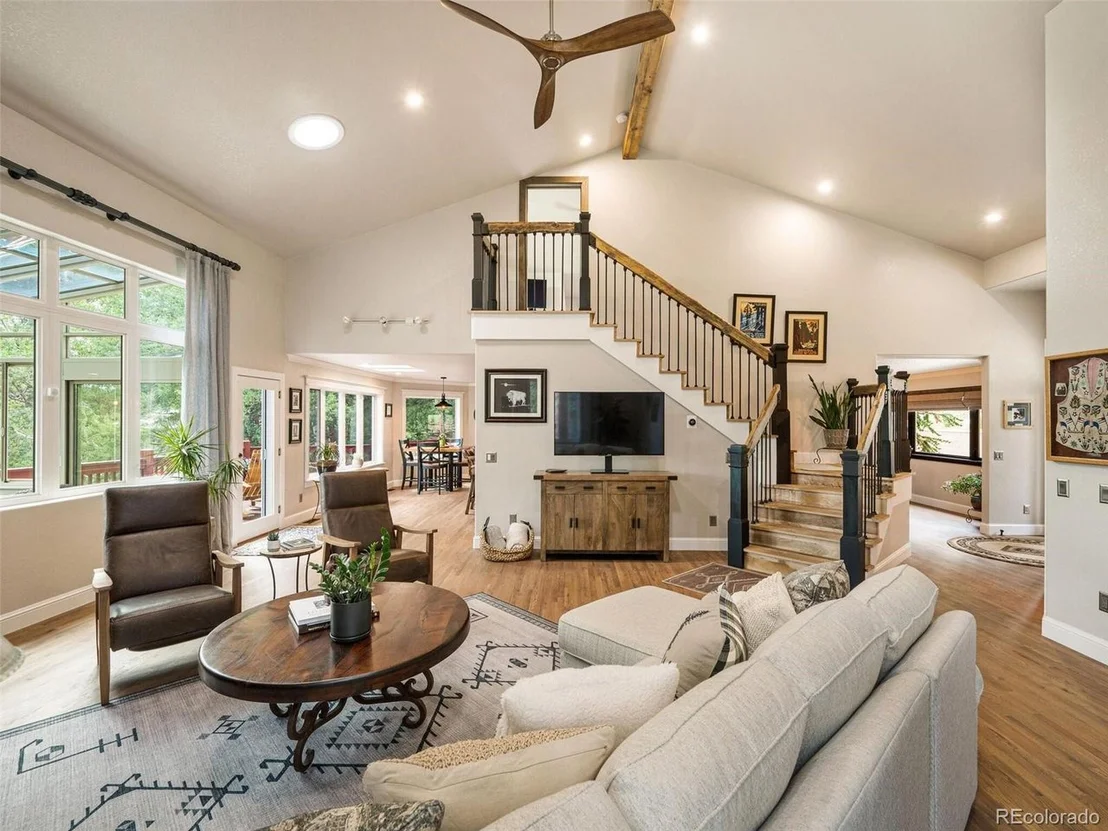 Photo of 137 Nuthatch Rd