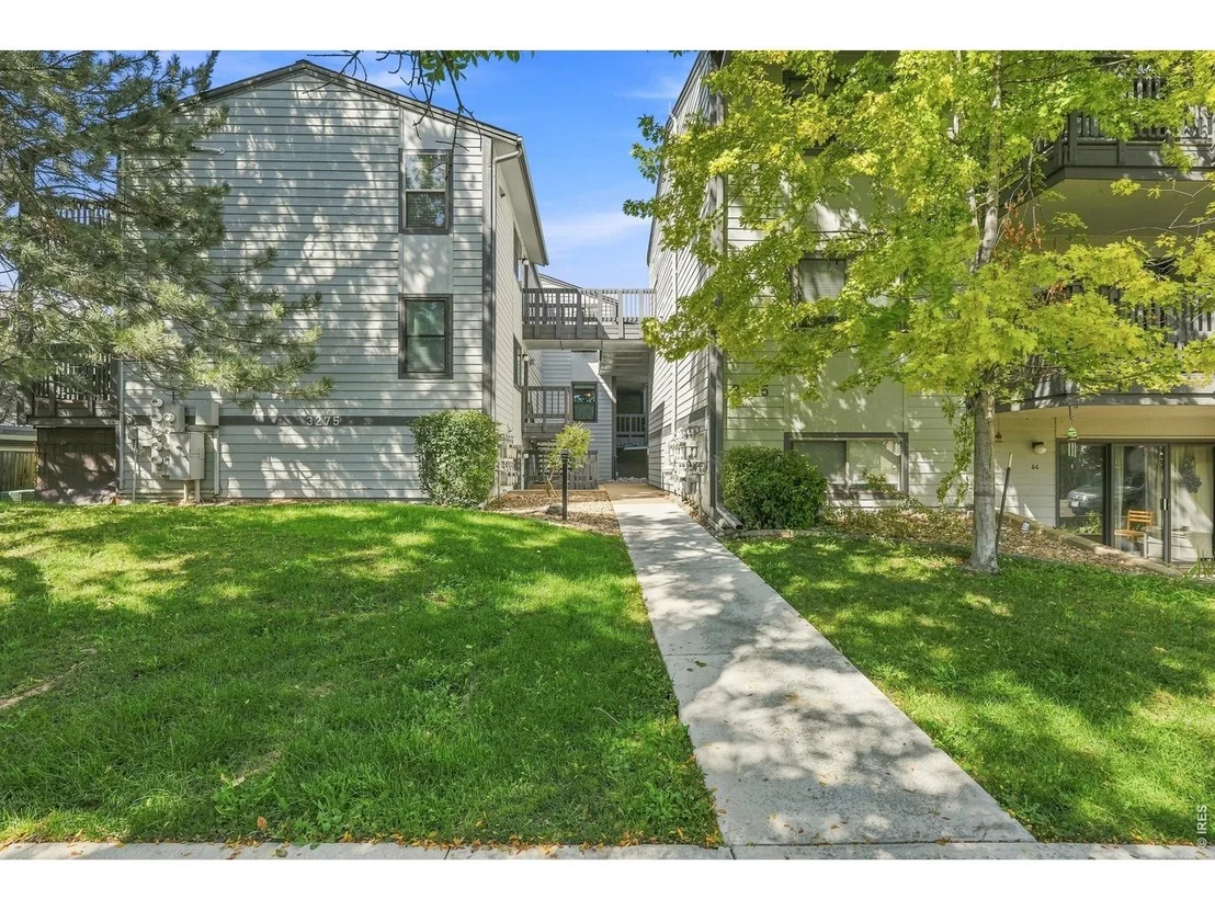 Photo of Unit 77 at 3275 34th St
