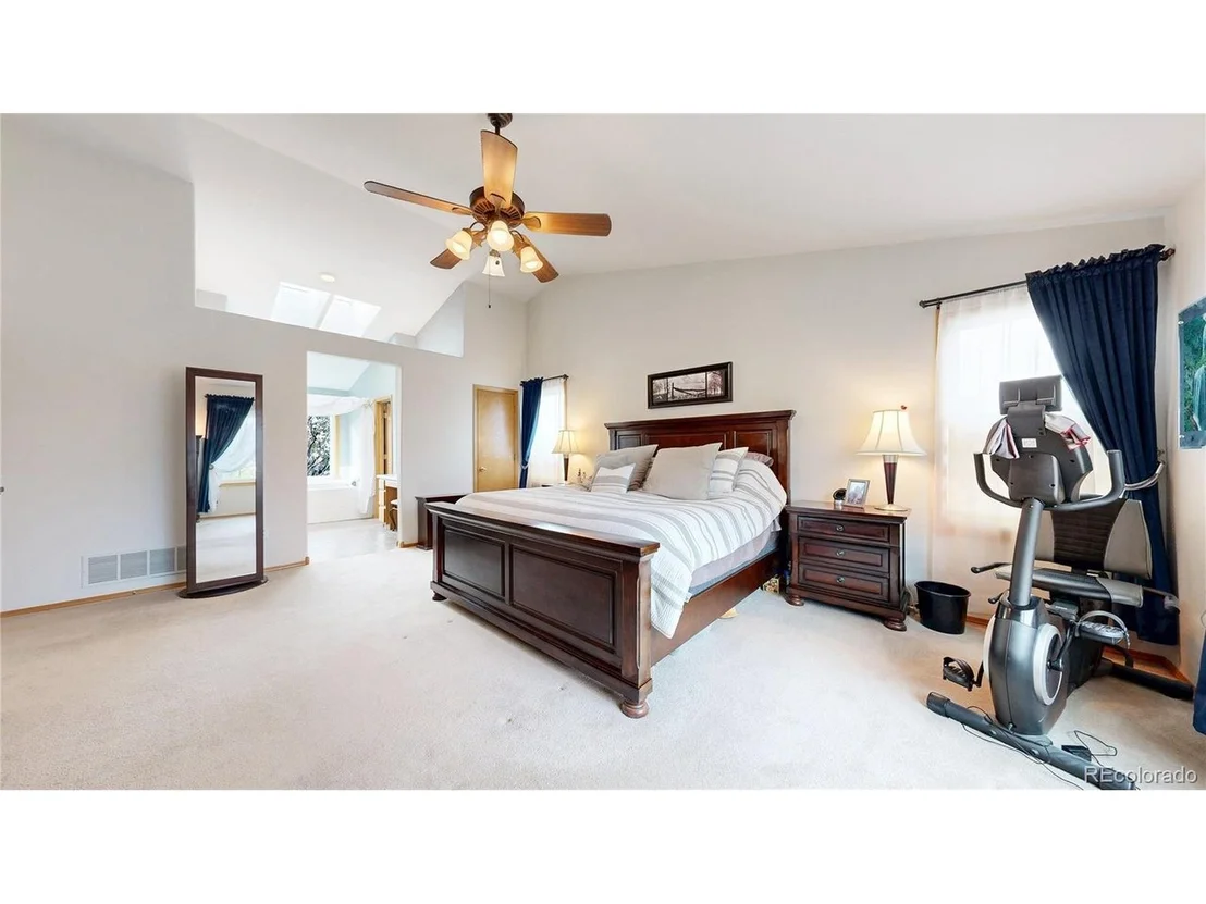 Photo of 549 Arrowhead Dr
