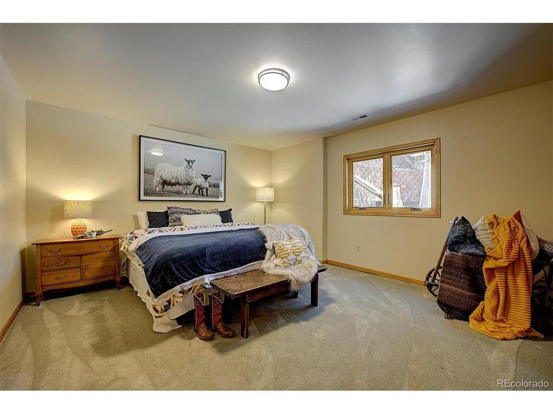 Photo of 15349 Ouray Rd