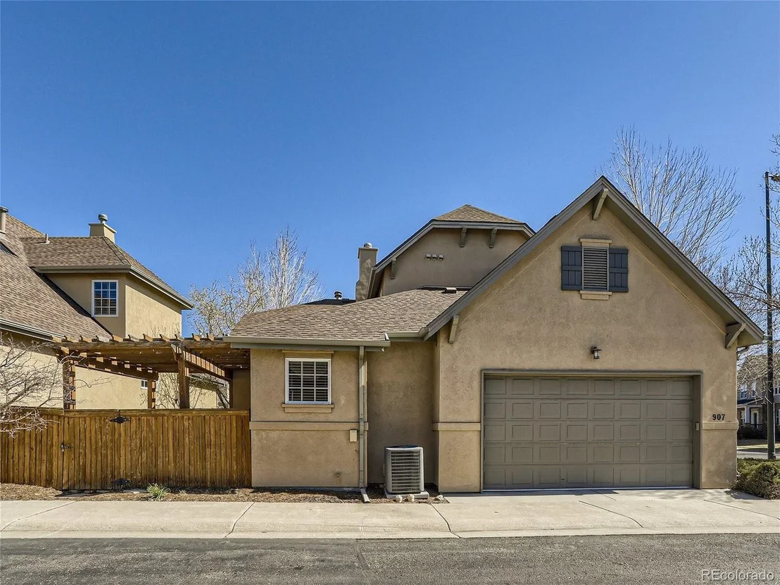 Photo of 907 Ulster Way