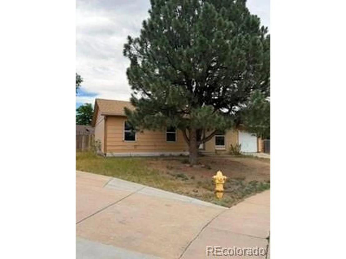 Photo of 9748 Clayton Cir