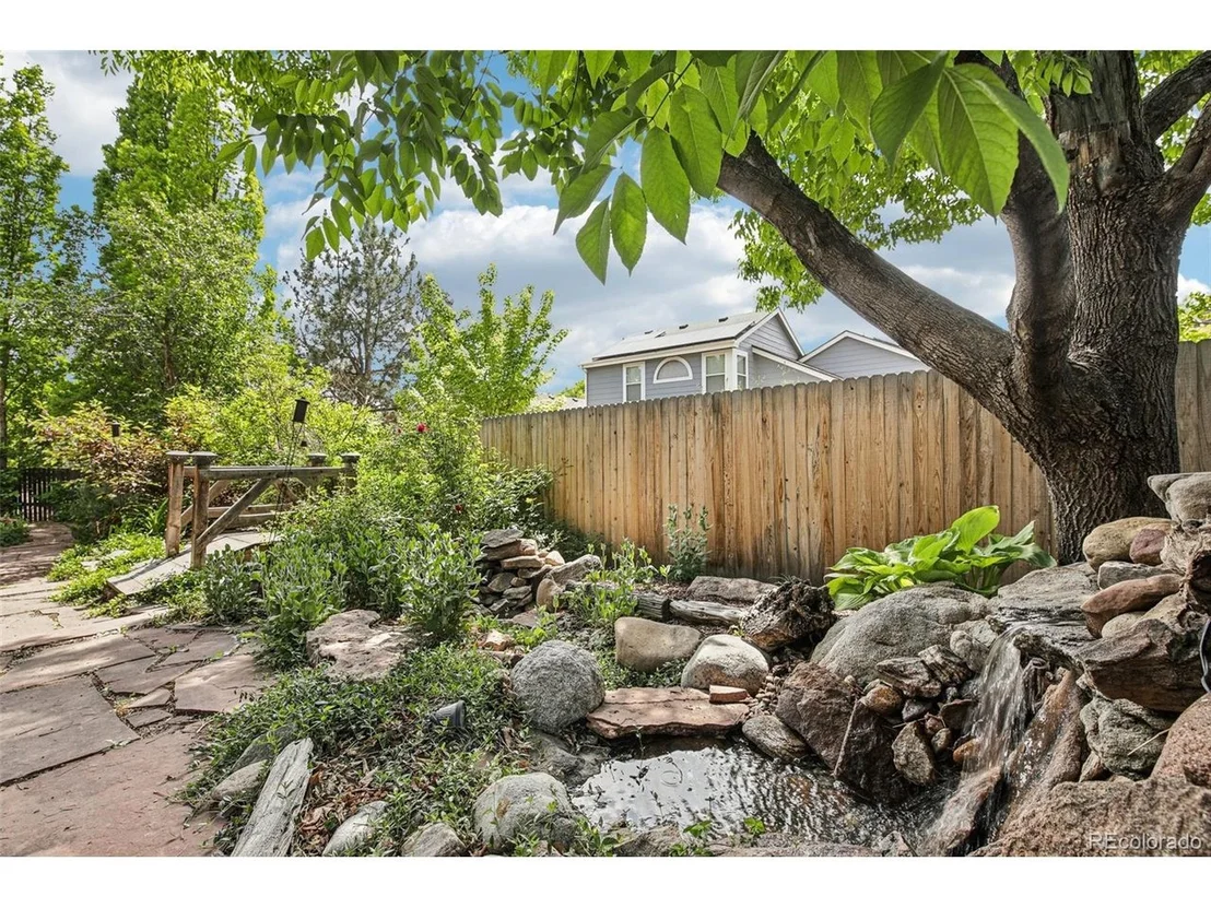 Photo of 7513 Simms Ct
