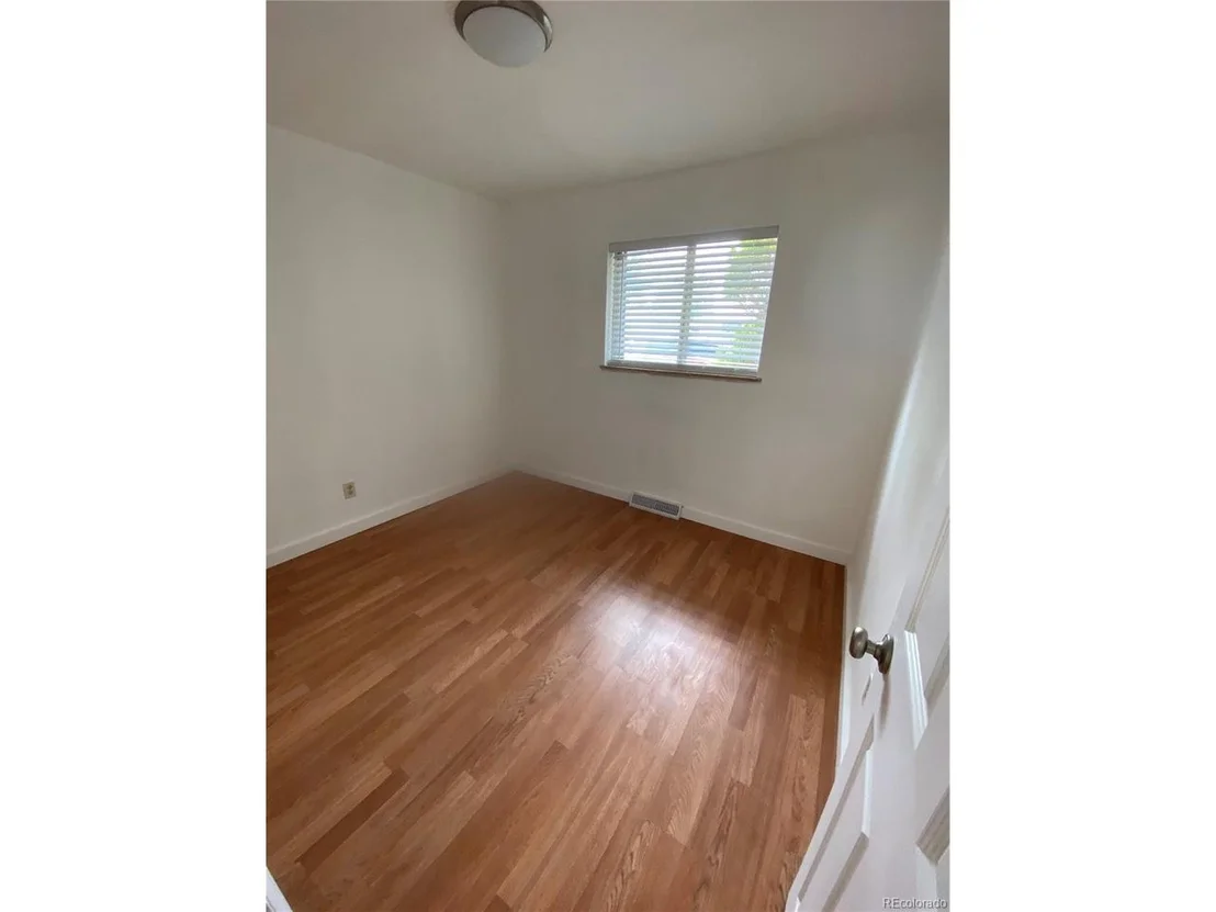 Photo of 718 36th Ave