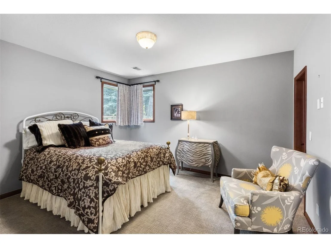 Photo of 2253 Augusta Dr