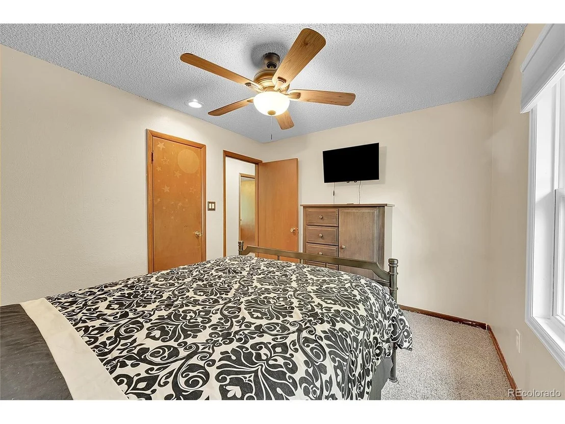Photo of 12844 Columbine Cir