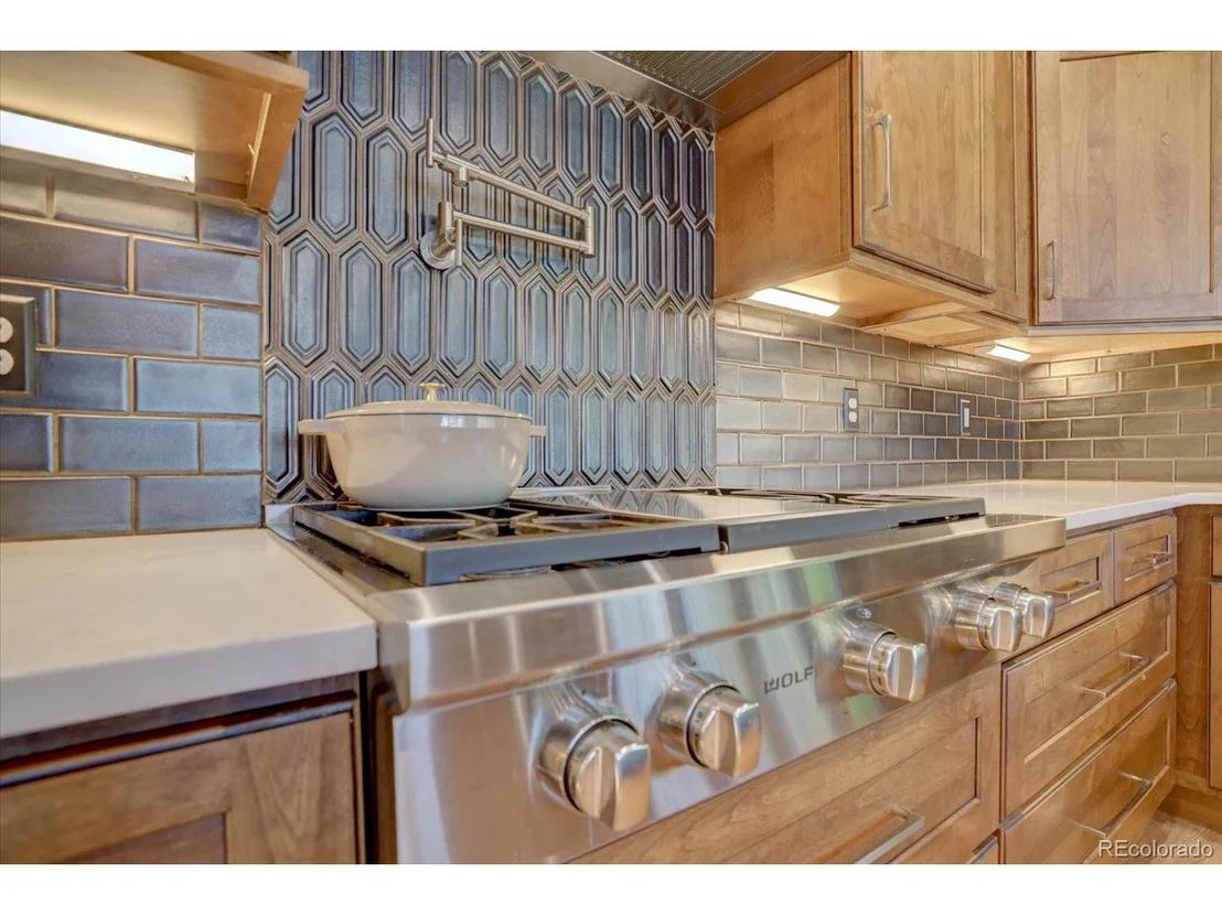 Photo of 19 Amaranth Dr
