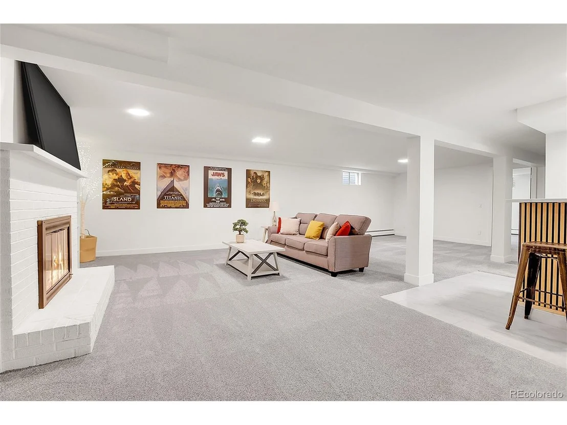 Photo of 3281 Vivian Dr
