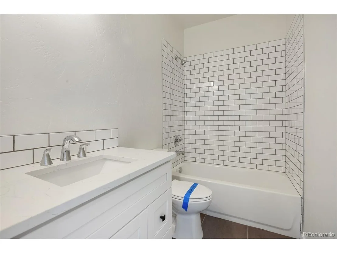 Photo of 142 Hackamore Dr
