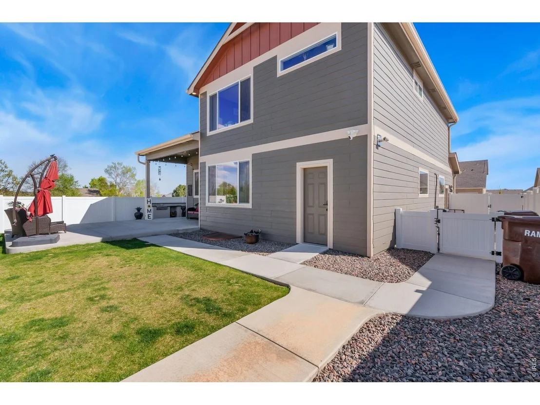 Photo of 938 Scotch Pine Dr