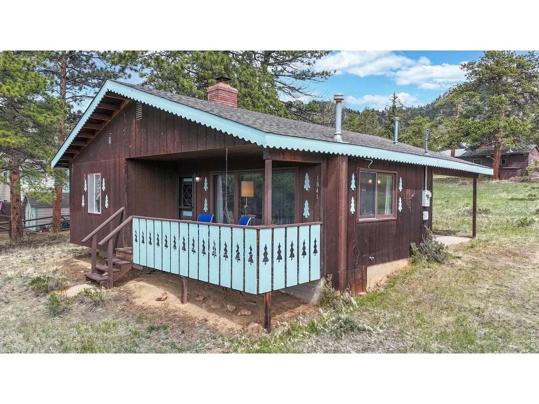 Photo of 1841 High Dr