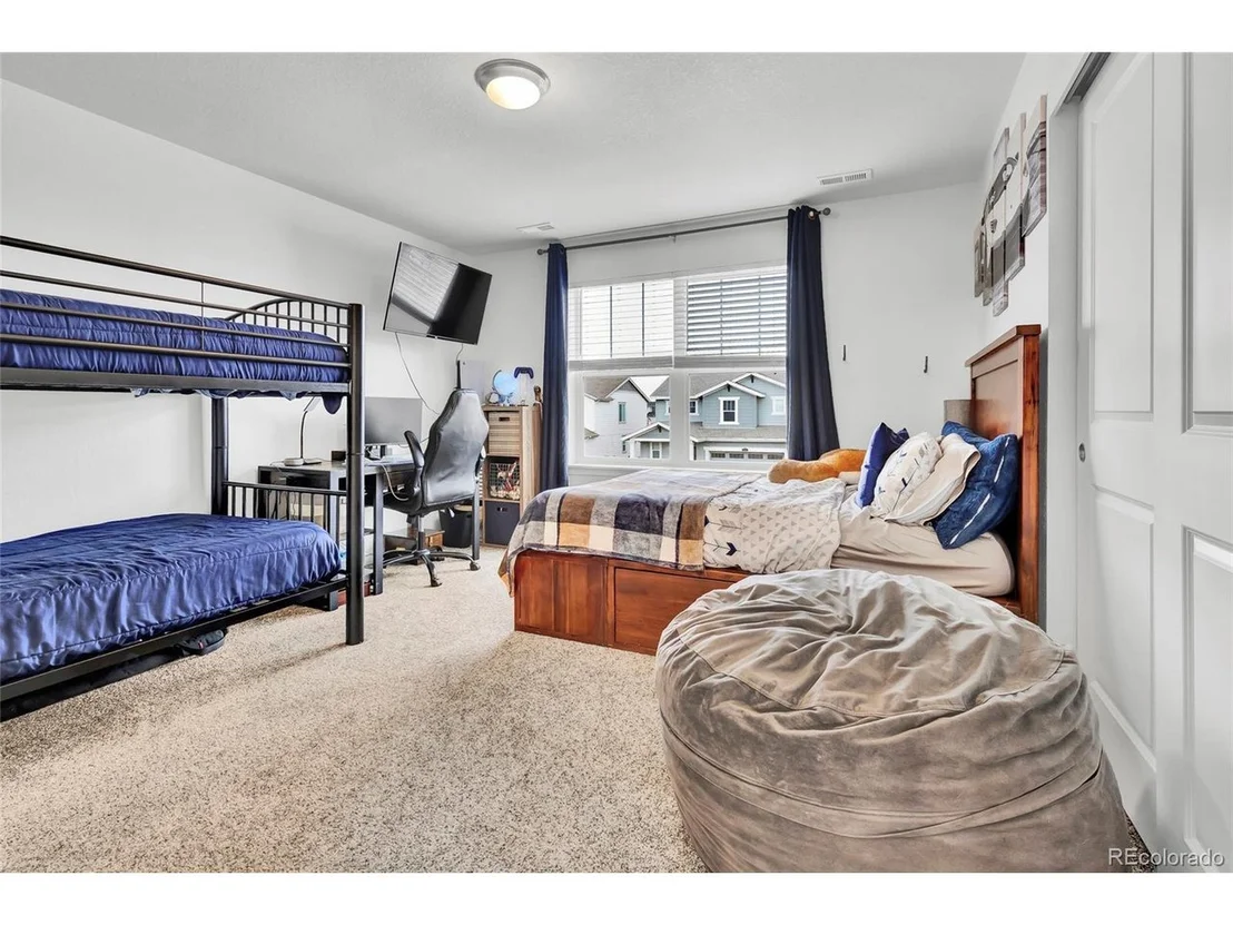 Photo of 1210 Horsetail Loop