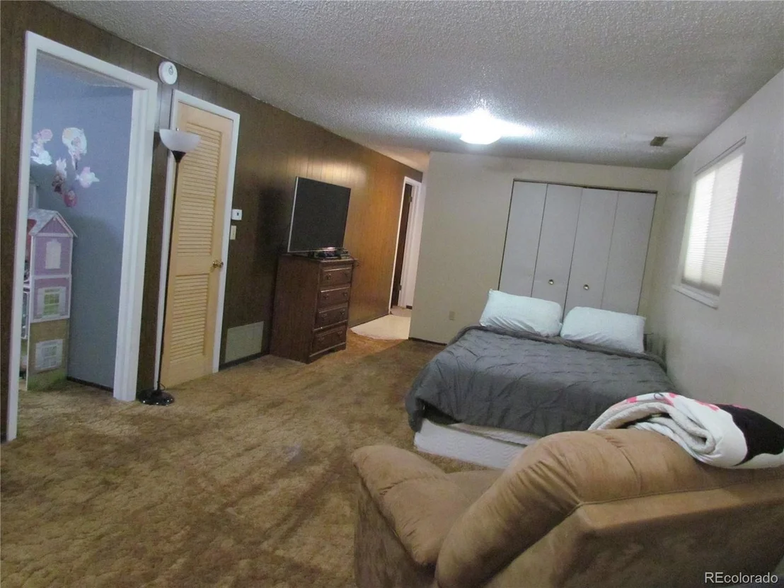 Photo of 105 Cherry Cir