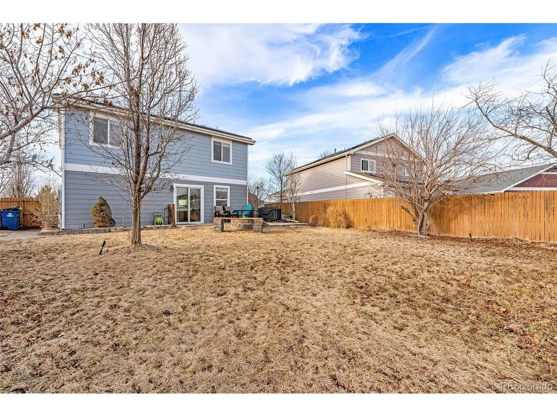 Photo of 819 Willow Dr