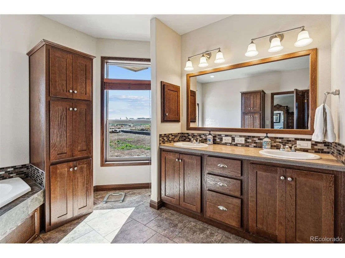 Photo of 1073 County Road 17