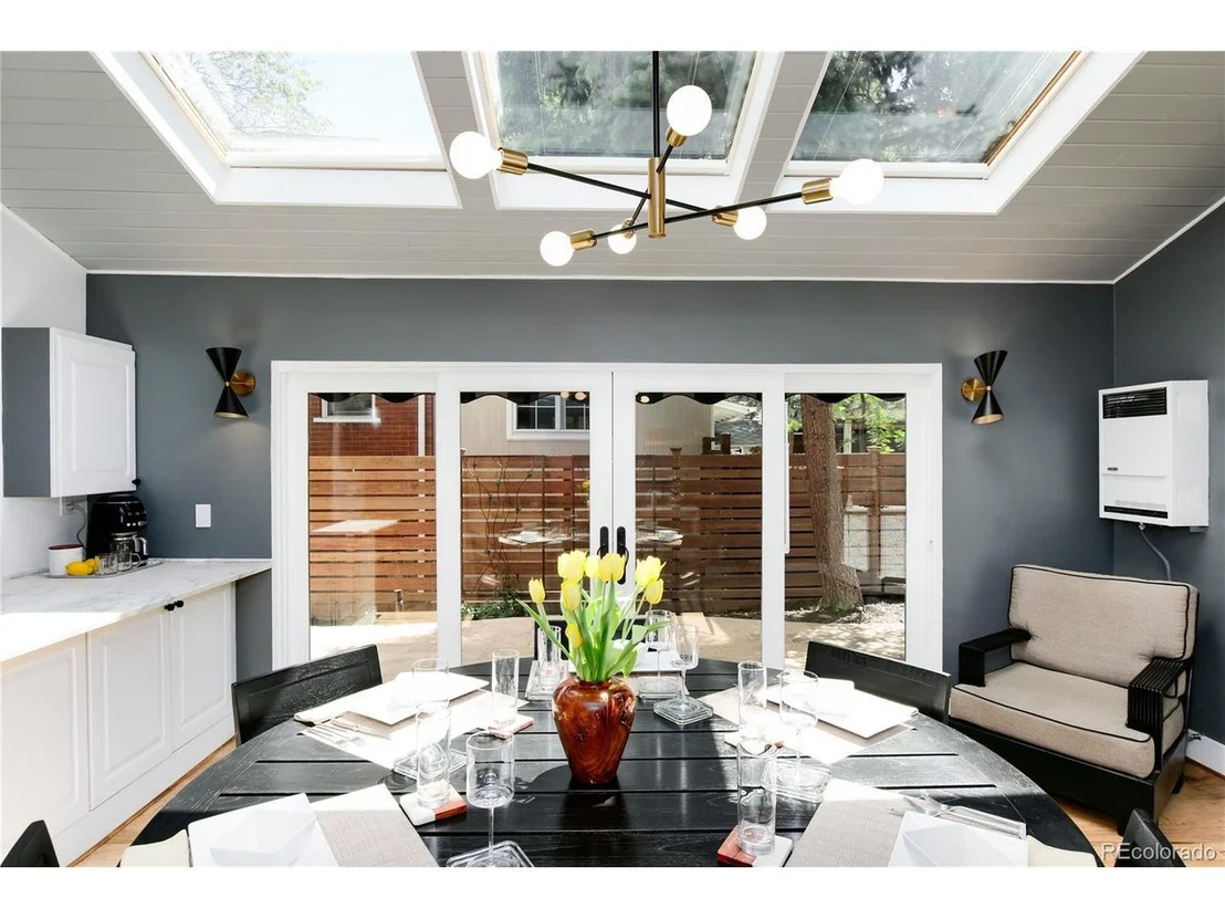 Photo of 3115 Lowell Blvd