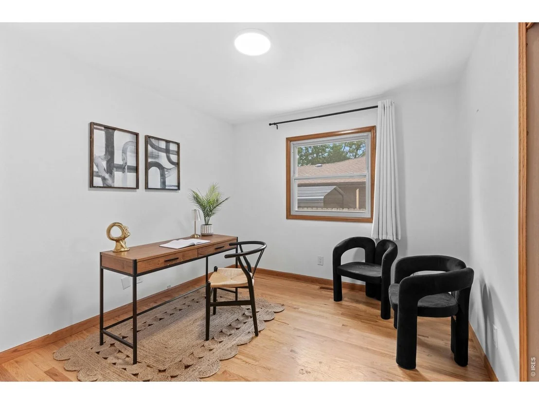 Photo of 1685 Geneva Cir