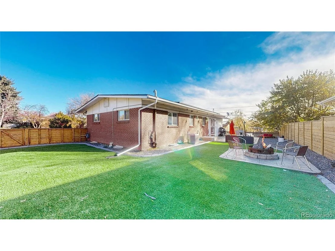 Photo of 9420 Ridge Rd