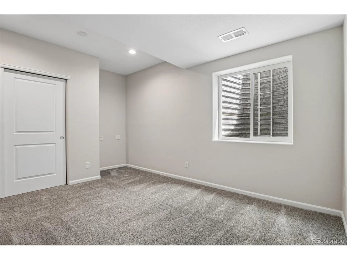Photo of 291 Saskatoon Dr