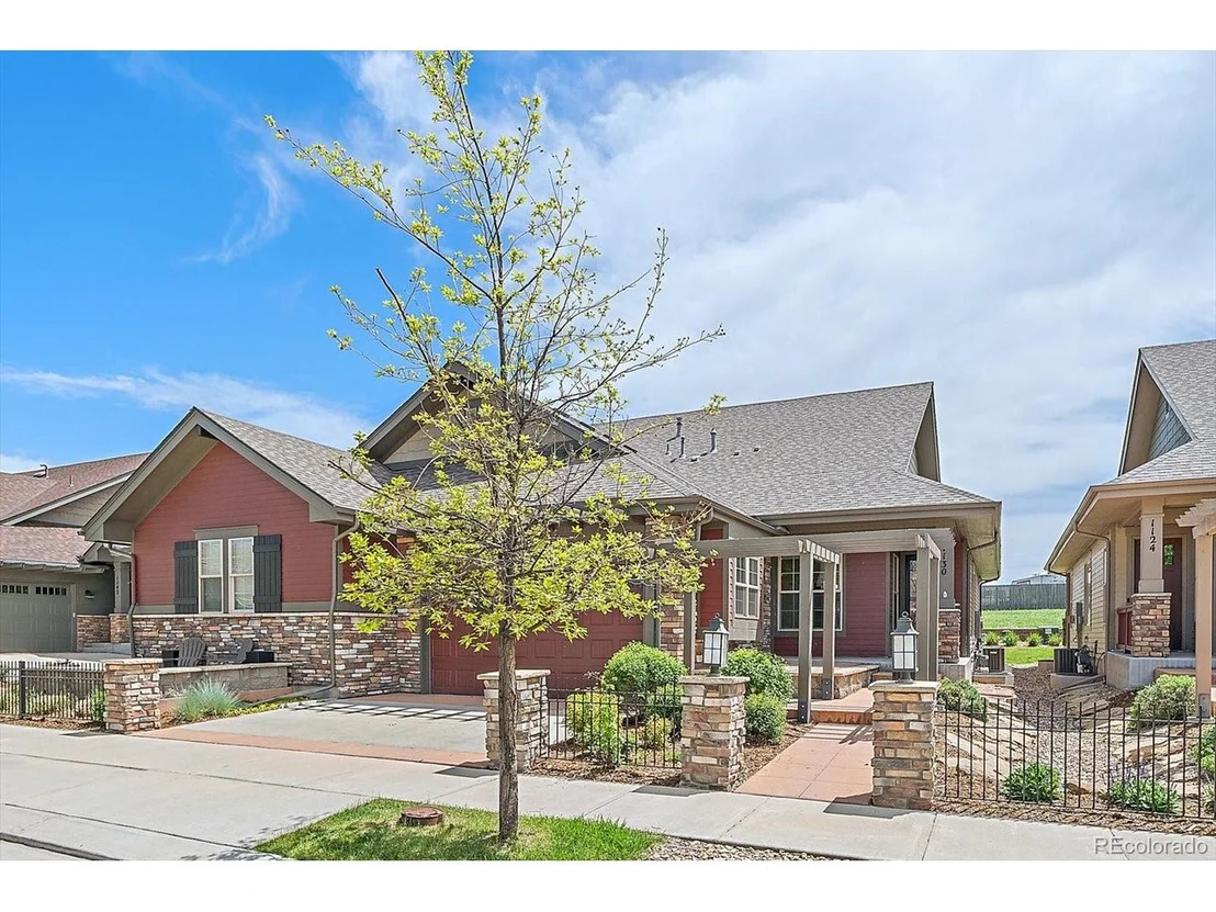 Photo of 1130 Summit View Dr