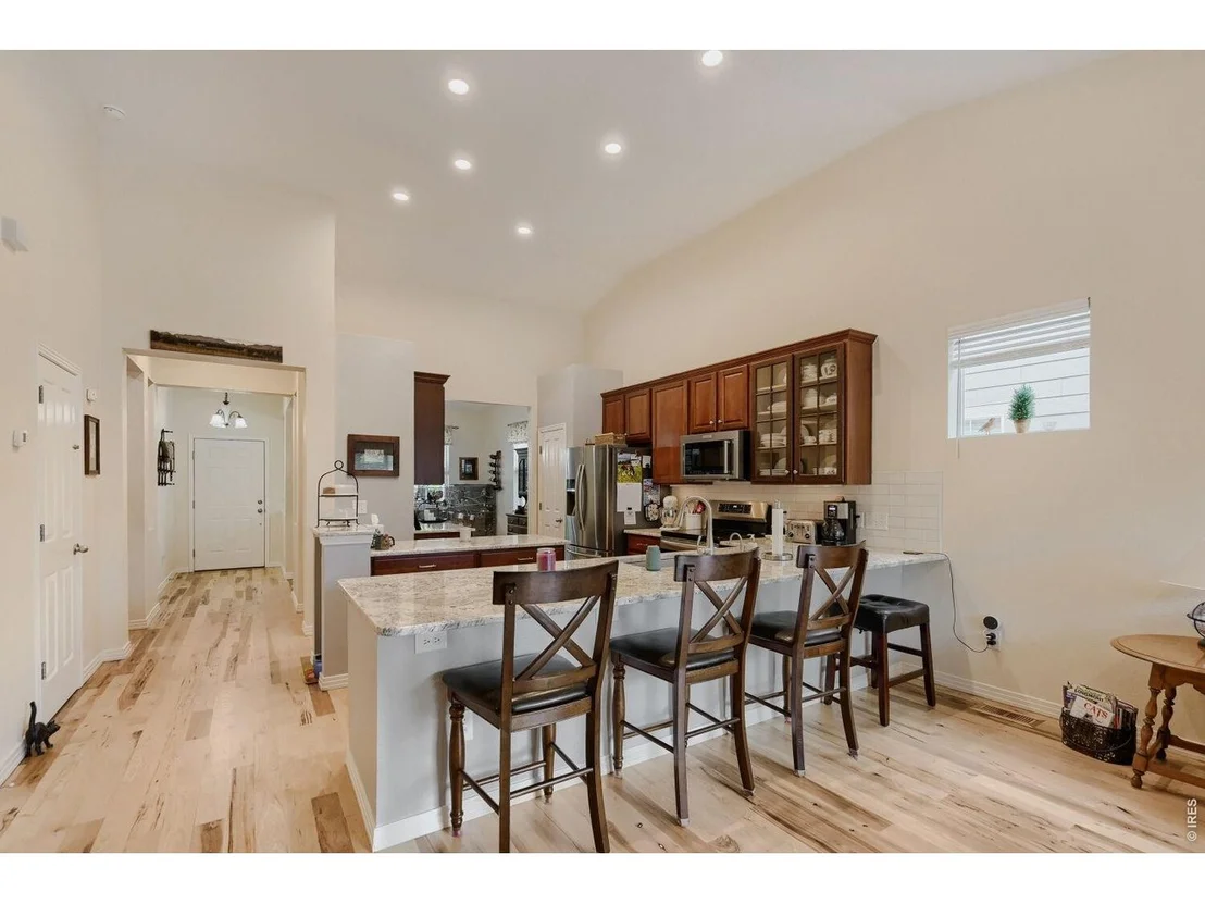 Photo of 537 Peregrine Cir
