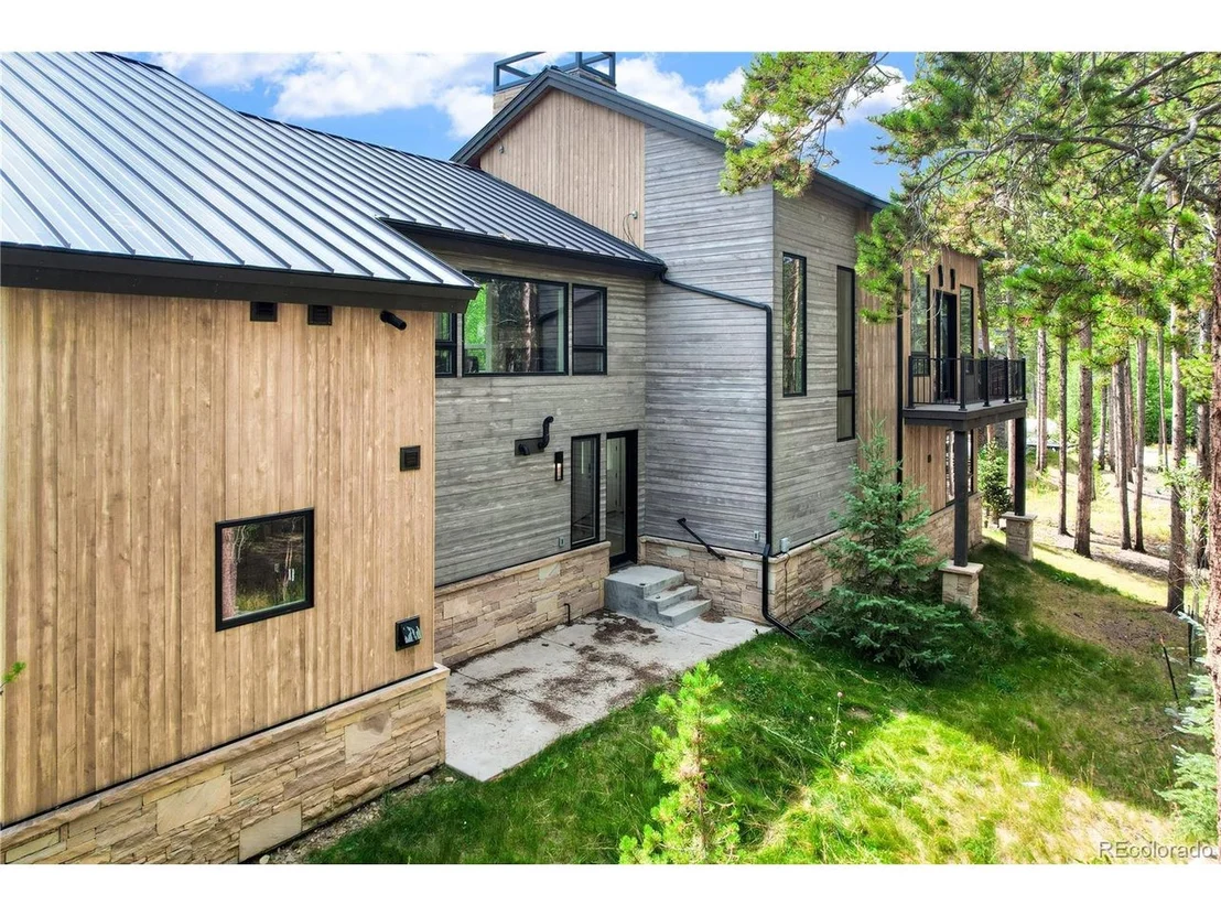 Photo of 19 White Cloud Dr