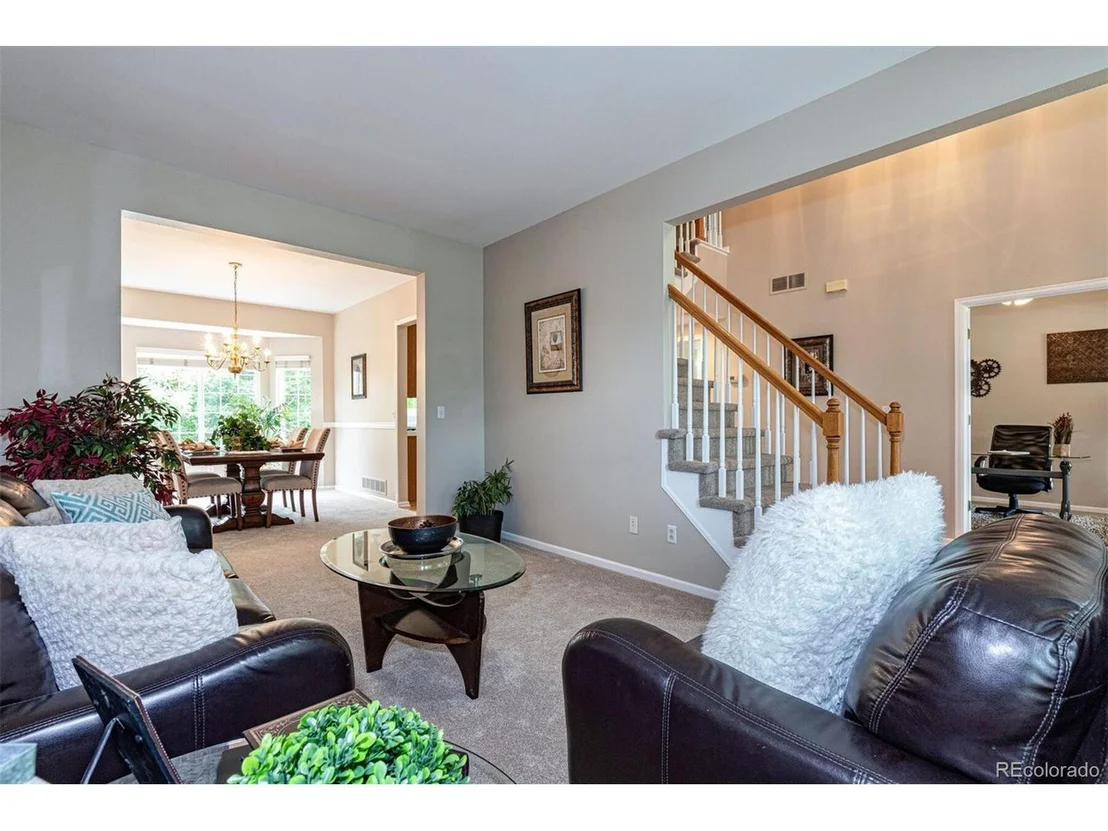 Photo of 2025 Maples Pl