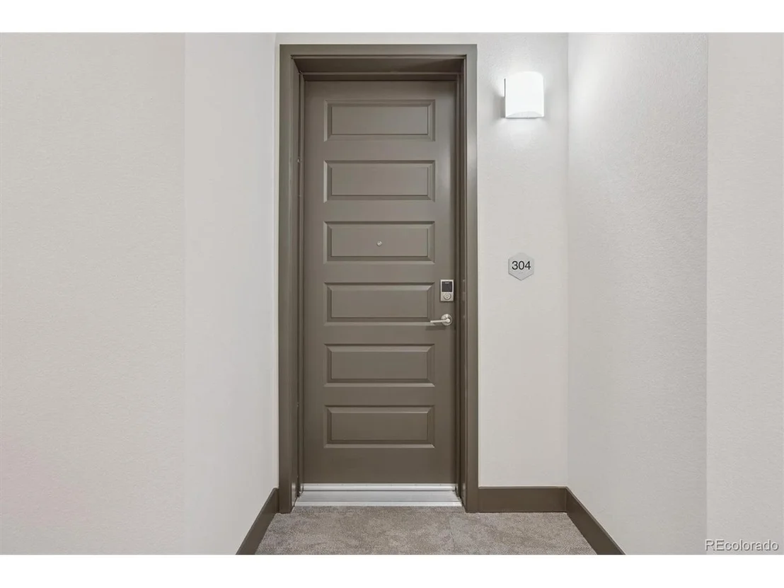 Photo of Unit 2304 at 485 Interlocken Blvd