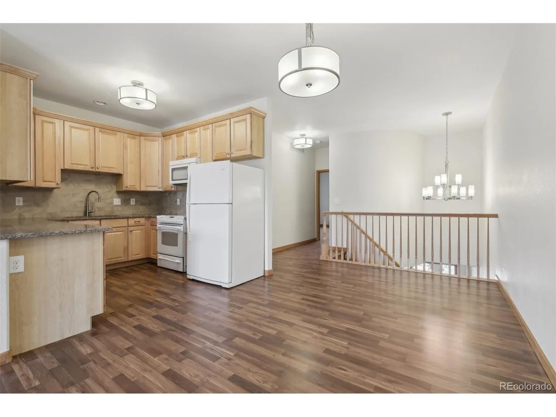 Photo of 722 Elm Cir