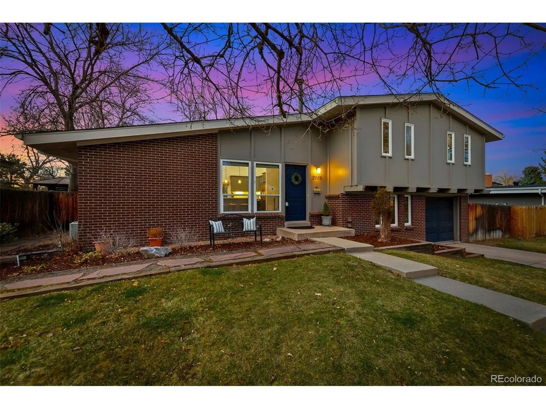 Photo of 2969 S Wabash Cir