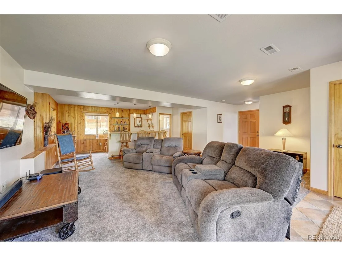 Photo of 111 Mount Evans Dr