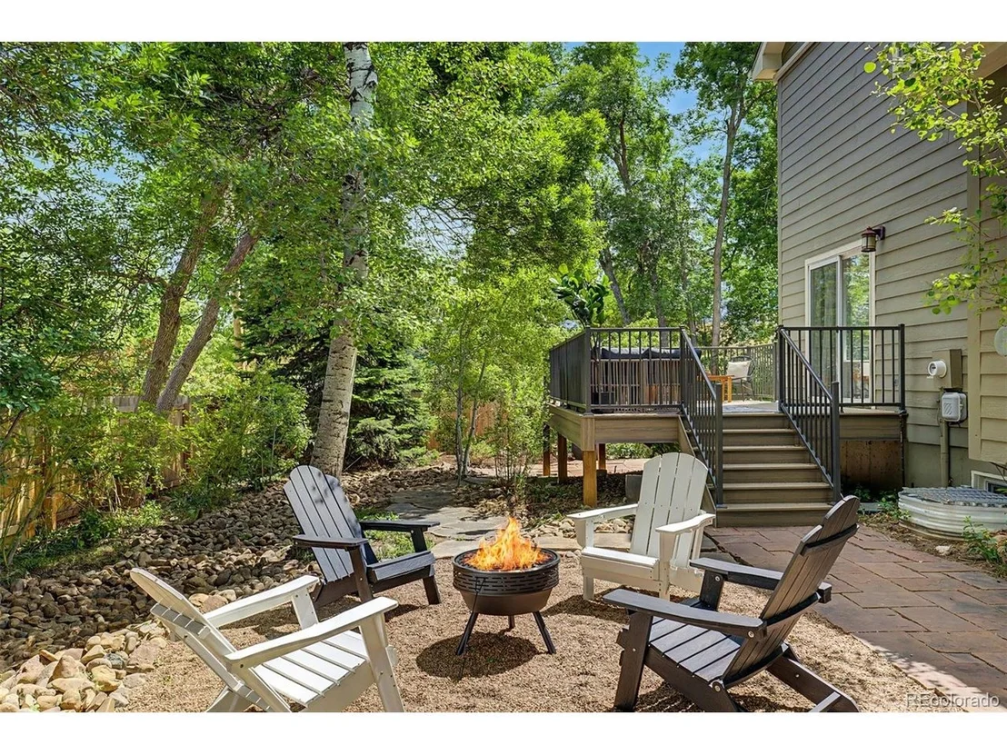Photo of 1284 Elder Ave